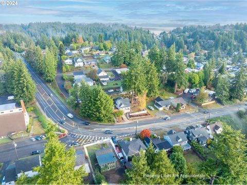 A home in Coos Bay