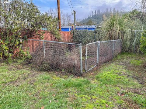 A home in Roseburg