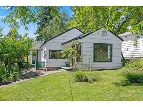 7313 SW 29TH AVE Portland OR 97219