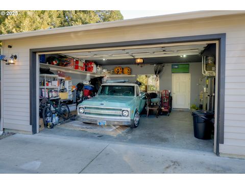 A home in Hood River