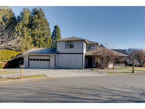 A home in Hood River