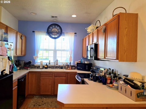 Tiny photo for 158 Canary Ave, Creswell, OR 97426 (MLS # 578614454)