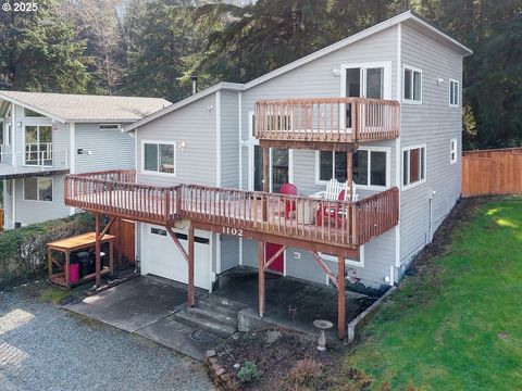 1102 S 3RD AVE Rockaway Beach OR 97136