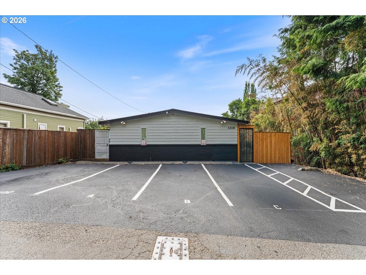 3216 SW 11TH AVE