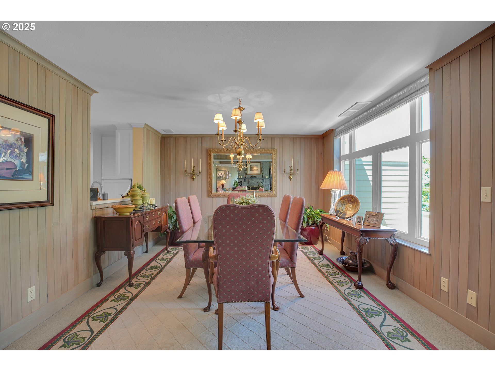 305 S MONTGOMERY ST 508/507