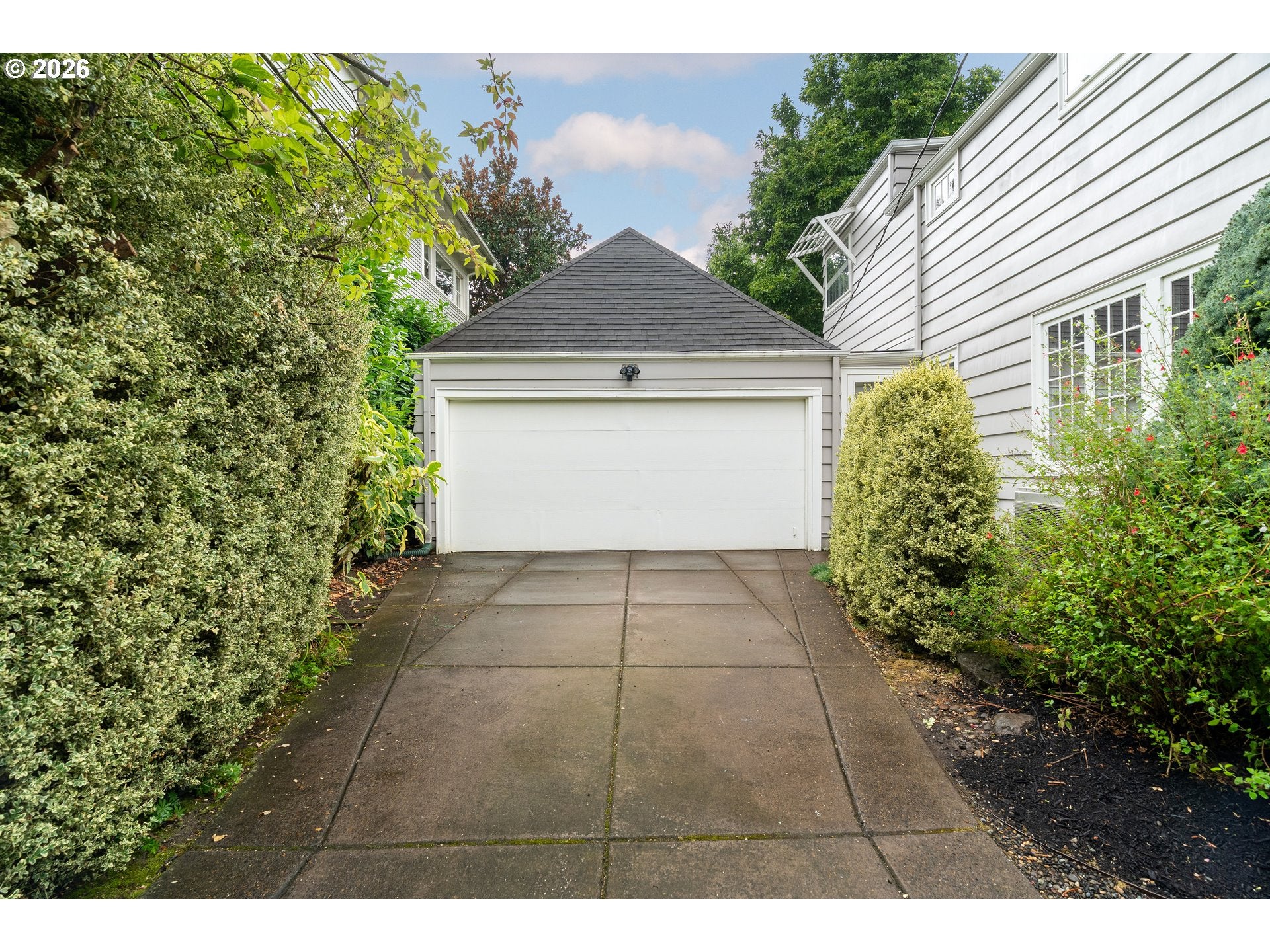 2829 NE 17TH AVE