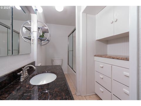 Tiny photo for 77690 Brock Rd, Oakridge, OR 97463 (MLS # 203141613)