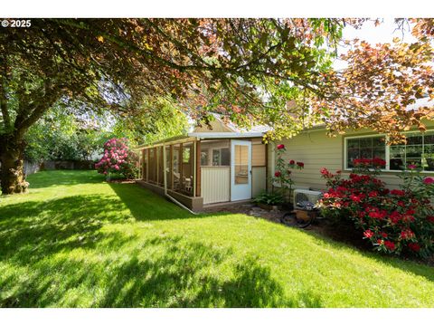 Tiny photo for 77690 Brock Rd, Oakridge, OR 97463 (MLS # 203141613)