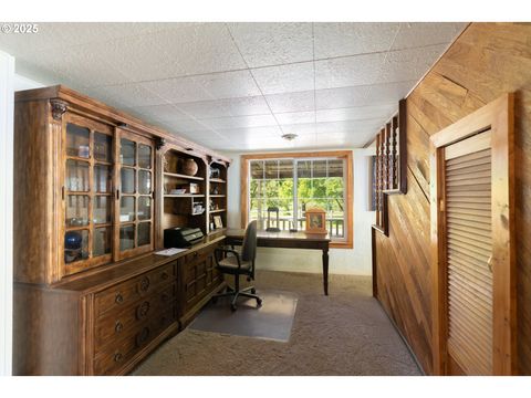 Tiny photo for 77690 Brock Rd, Oakridge, OR 97463 (MLS # 203141613)