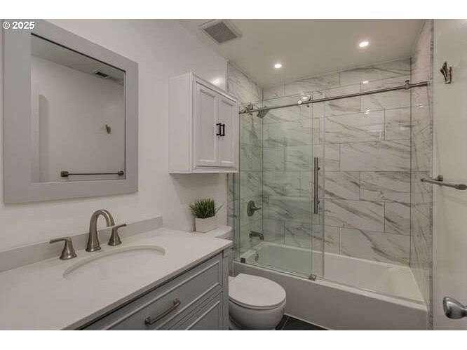 Dundee, Oregon 97115, United States, 3 Bedrooms Bedrooms, ,2 BathroomsBathrooms,Residential,Pending,194476