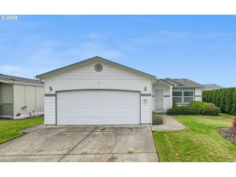 A home in Cottage Grove