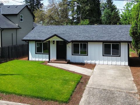 161 NW FREEMAN AVE Hillsboro OR 97124