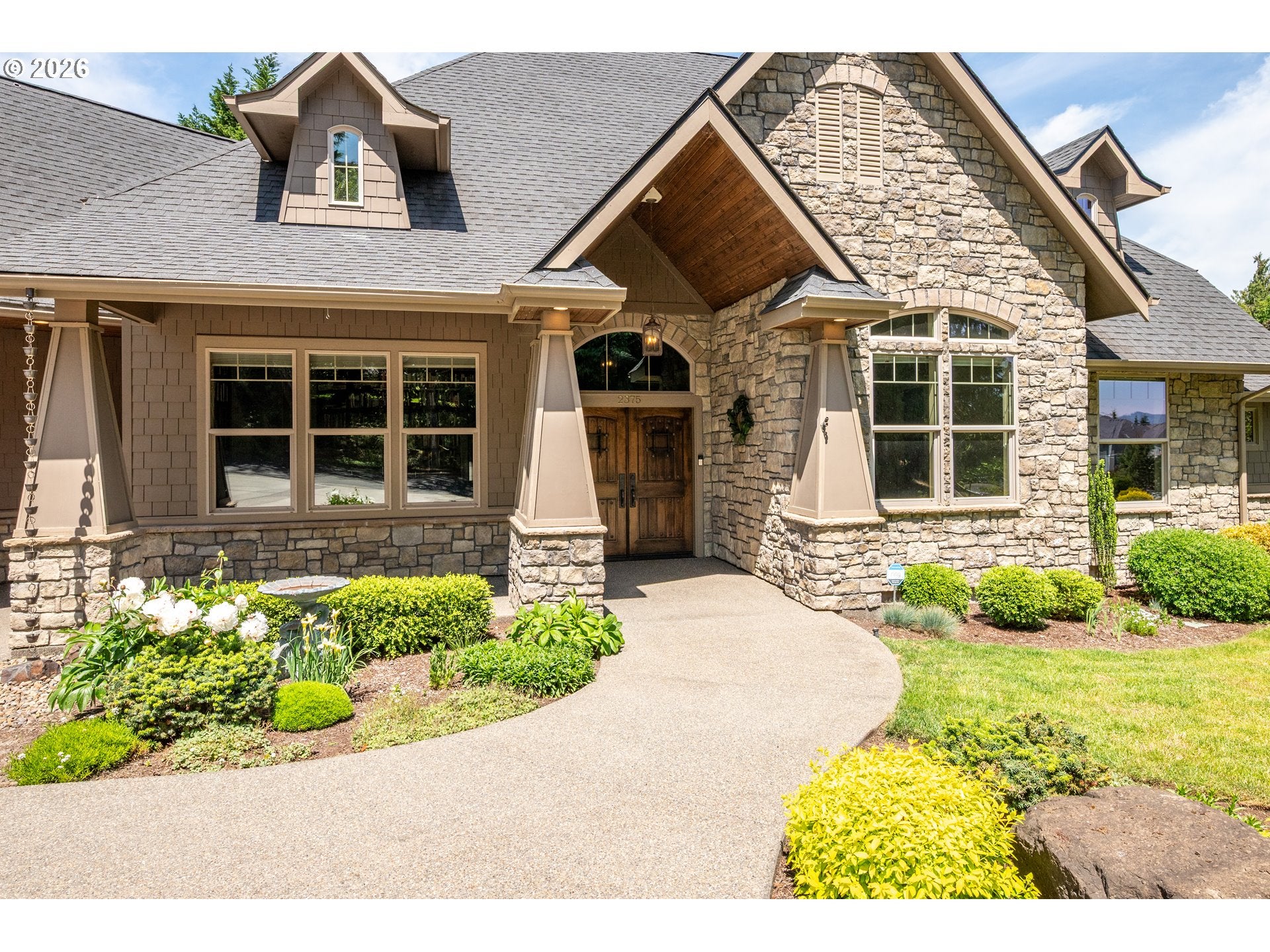 2375 TRILLIUM HTS