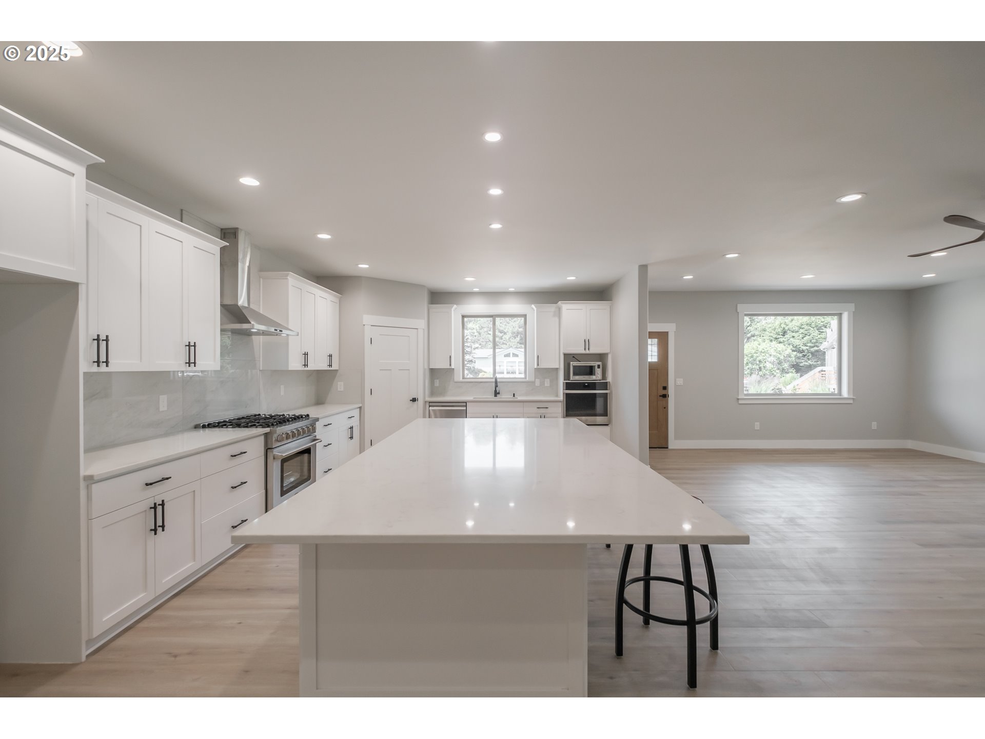 Gleneden Beach, Oregon 97388, United States, 4 Bedrooms Bedrooms, ,3 BathroomsBathrooms,Residential,Active,156642