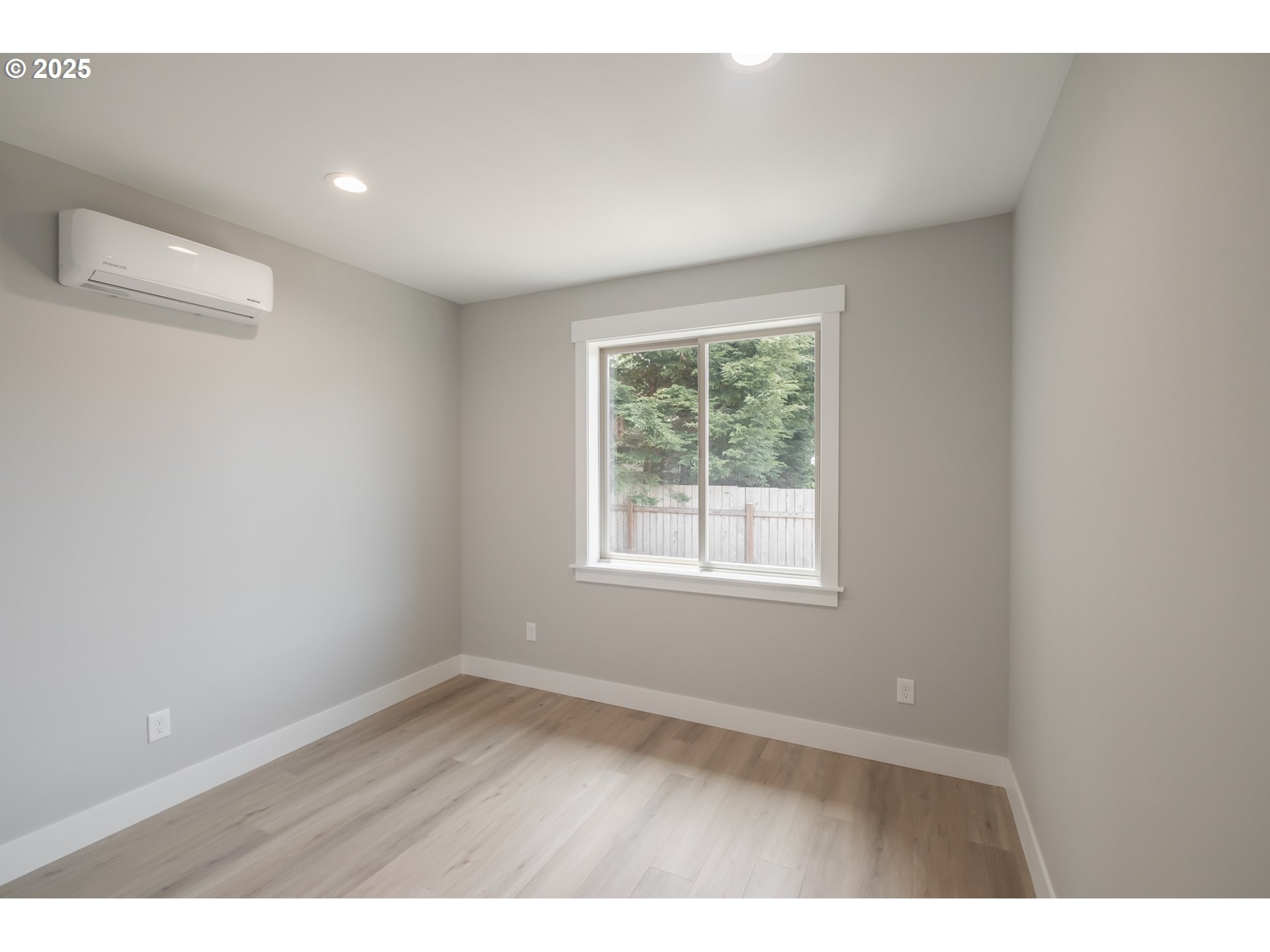 Gleneden Beach, Oregon 97388, United States, 4 Bedrooms Bedrooms, ,3 BathroomsBathrooms,Residential,Active,156642