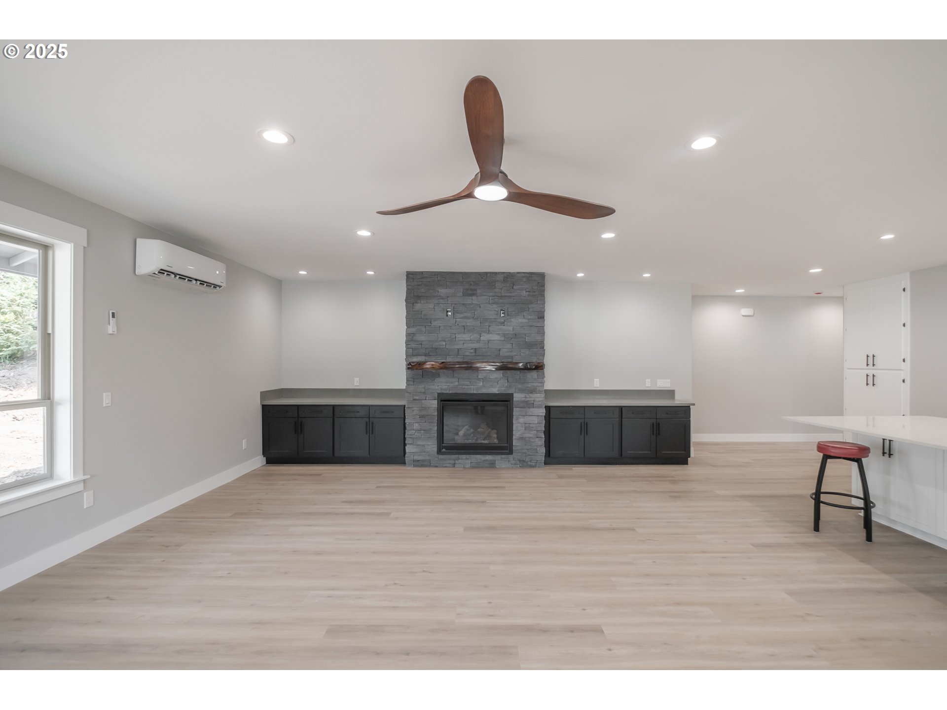 Gleneden Beach, Oregon 97388, United States, 4 Bedrooms Bedrooms, ,3 BathroomsBathrooms,Residential,Active,156642