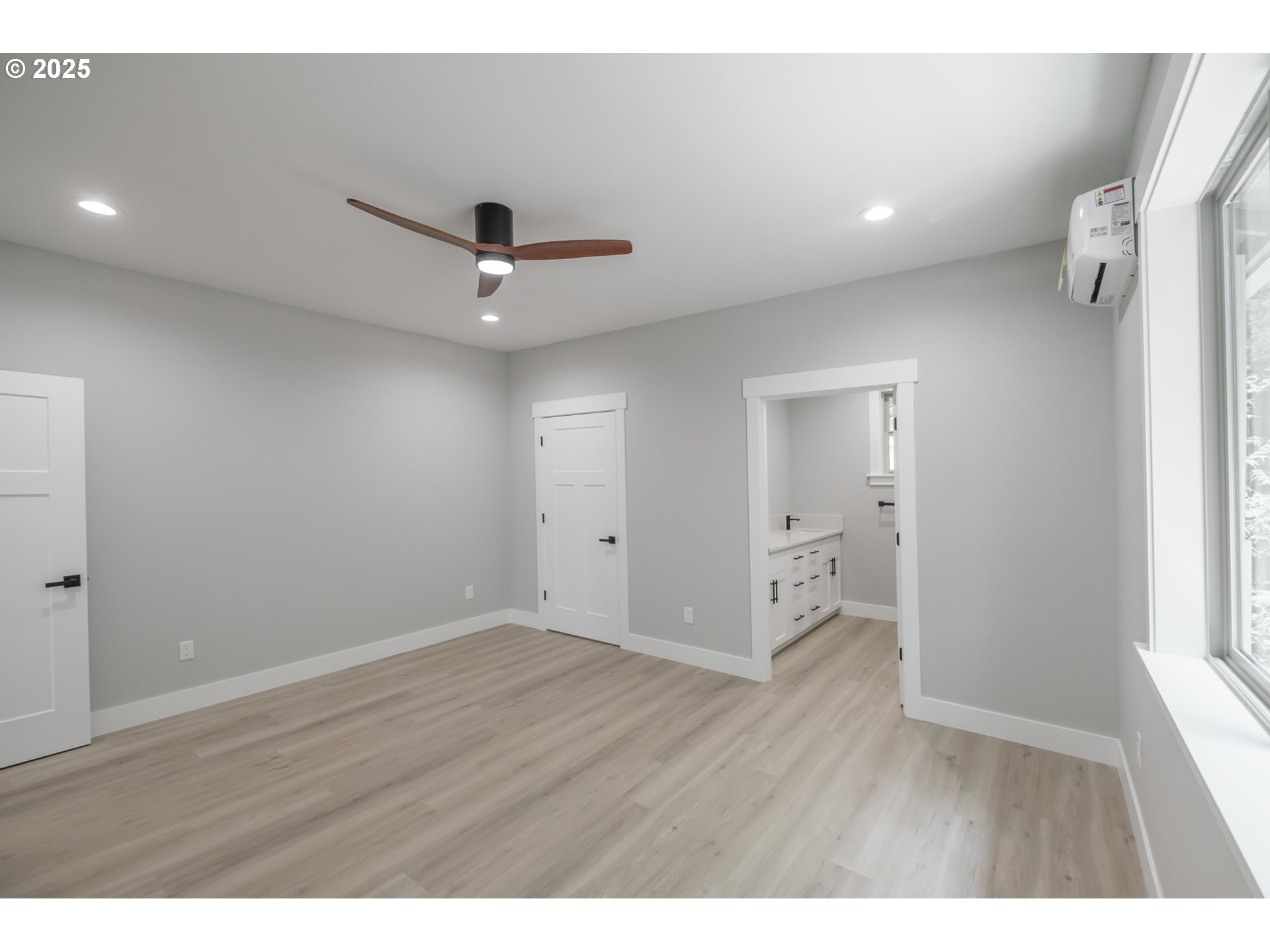 Gleneden Beach, Oregon 97388, United States, 4 Bedrooms Bedrooms, ,3 BathroomsBathrooms,Residential,Active,156642