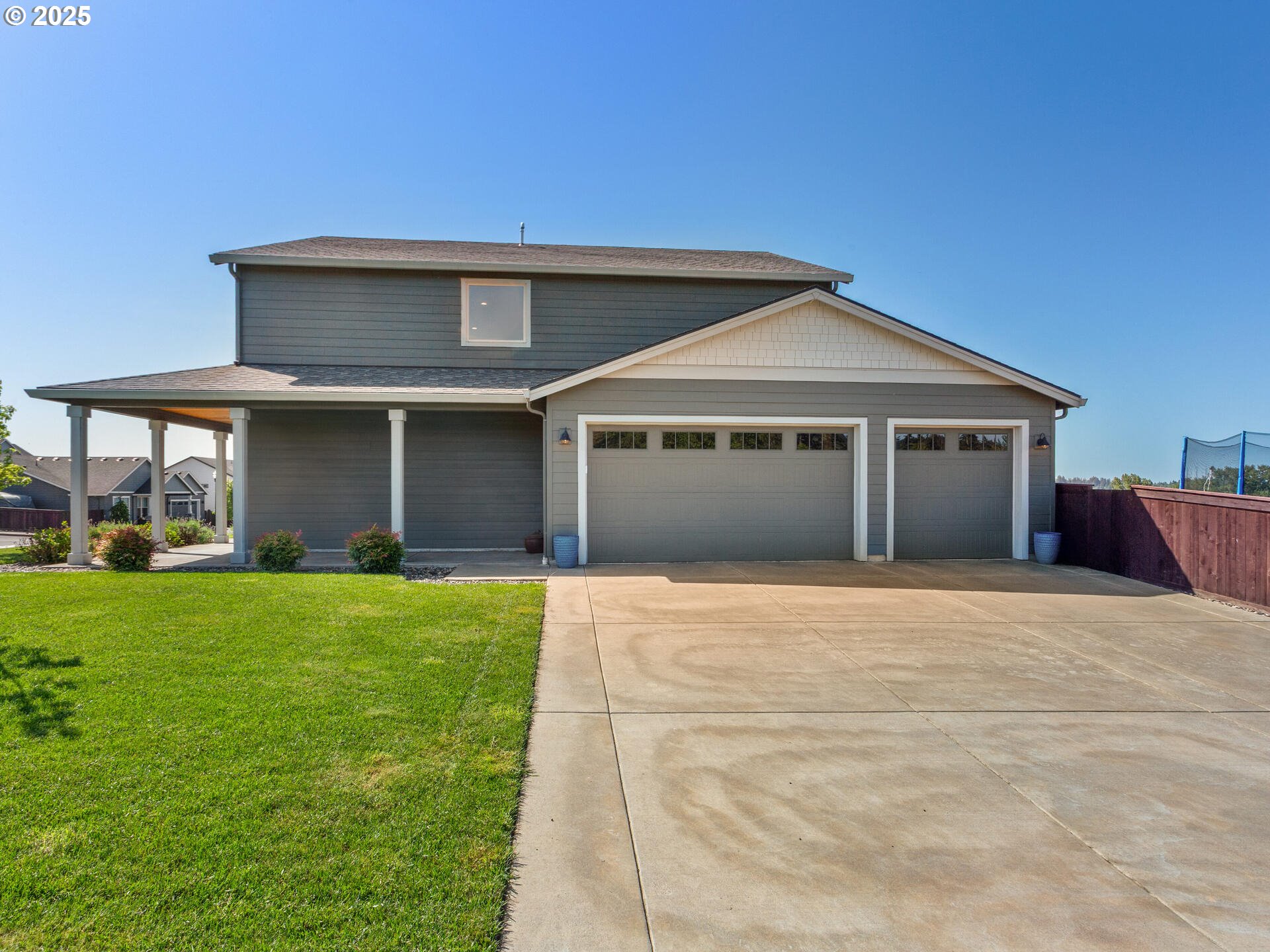 La Center, Washington 98629, United States, 4 Bedrooms Bedrooms, ,3 BathroomsBathrooms,Residential,Active,125994