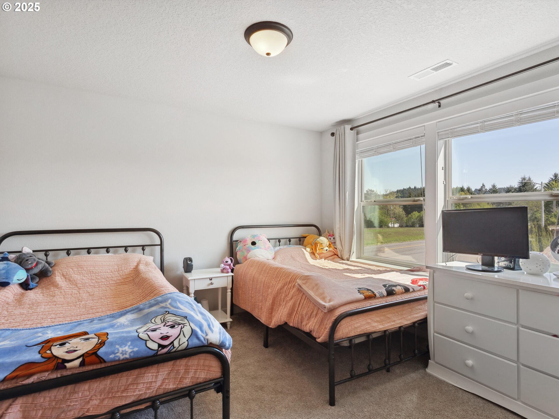 La Center, Washington 98629, United States, 4 Bedrooms Bedrooms, ,3 BathroomsBathrooms,Residential,Active,125994