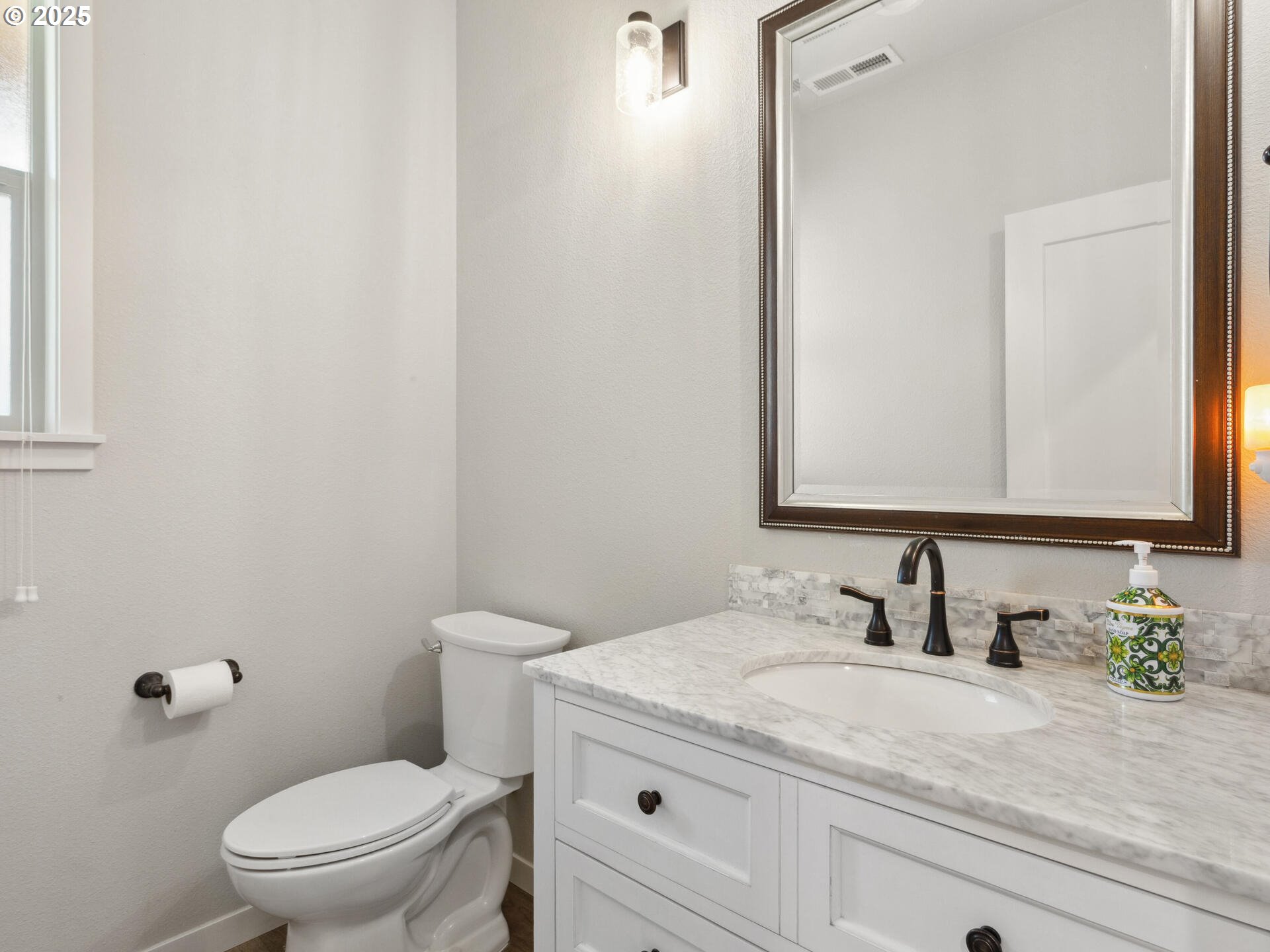 La Center, Washington 98629, United States, 4 Bedrooms Bedrooms, ,3 BathroomsBathrooms,Residential,Active,125994