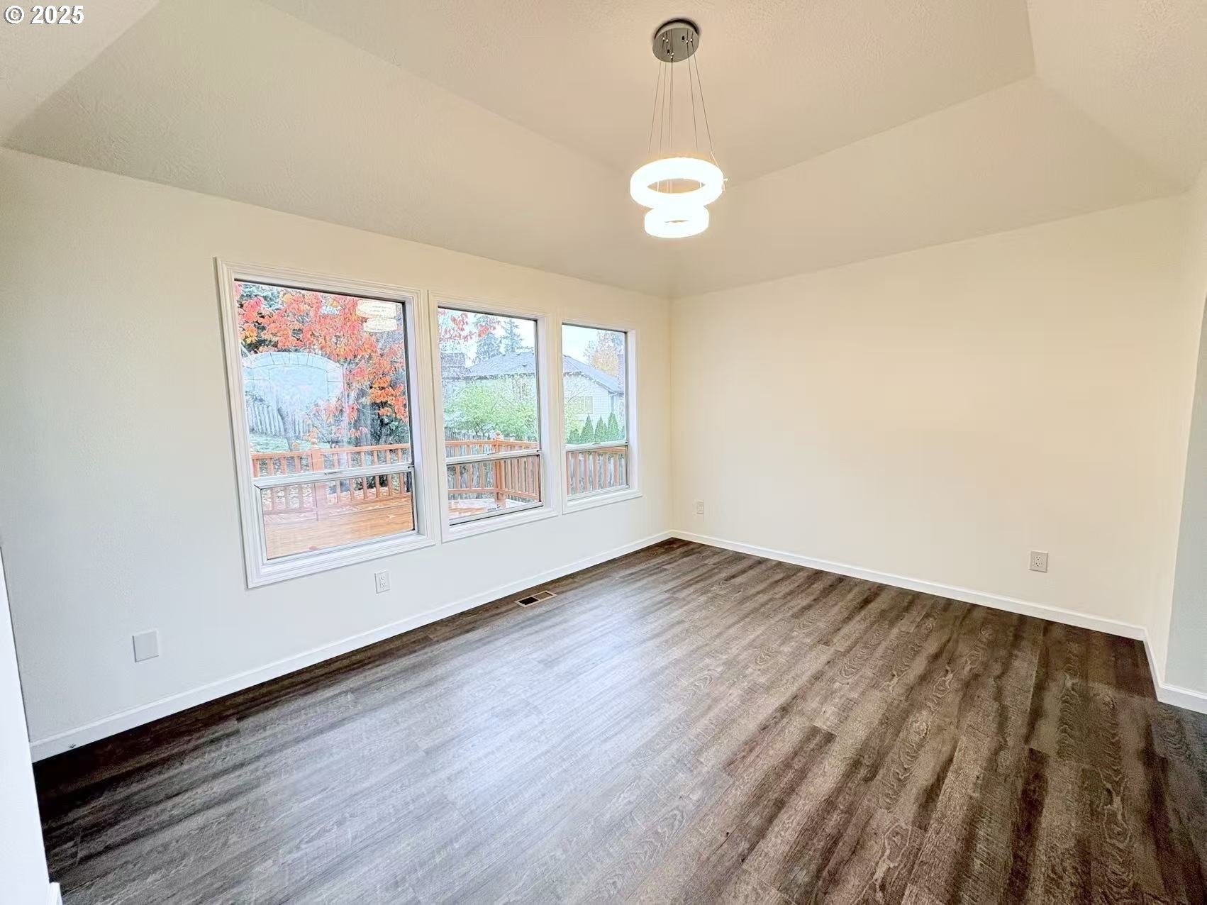 11867 SE MOUNTAIN SUN DR