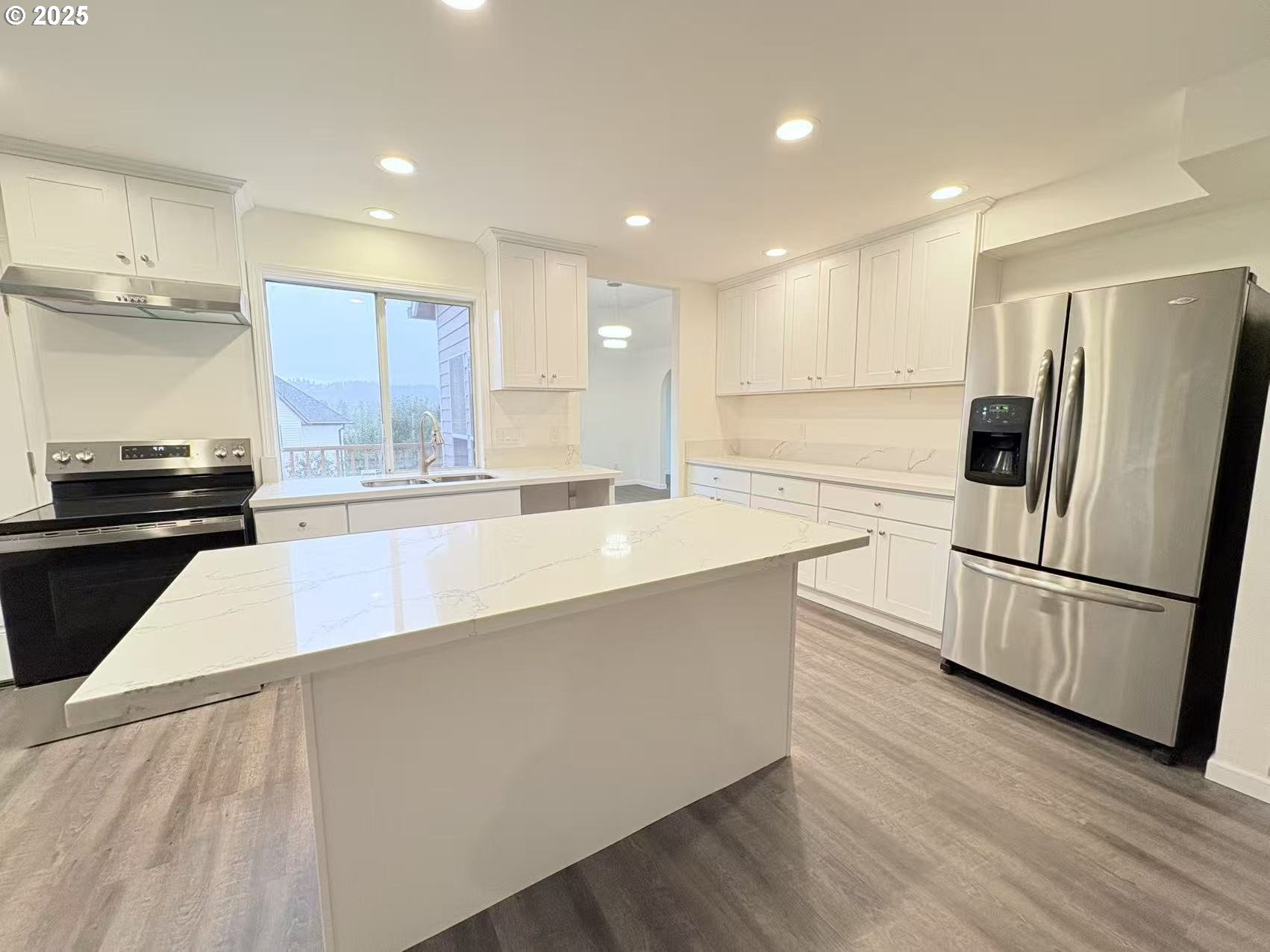 11867 SE MOUNTAIN SUN DR