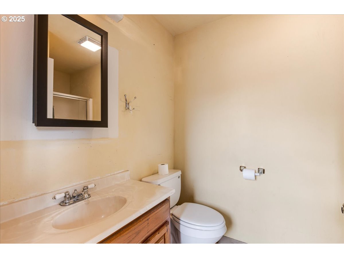 Molalla, Oregon 97038, United States, 3 Bedrooms Bedrooms, ,2 BathroomsBathrooms,Residential,Pending,133123