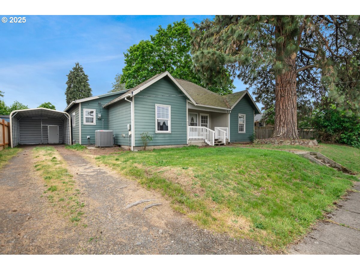Molalla, Oregon 97038, United States, 3 Bedrooms Bedrooms, ,2 BathroomsBathrooms,Residential,Pending,133123