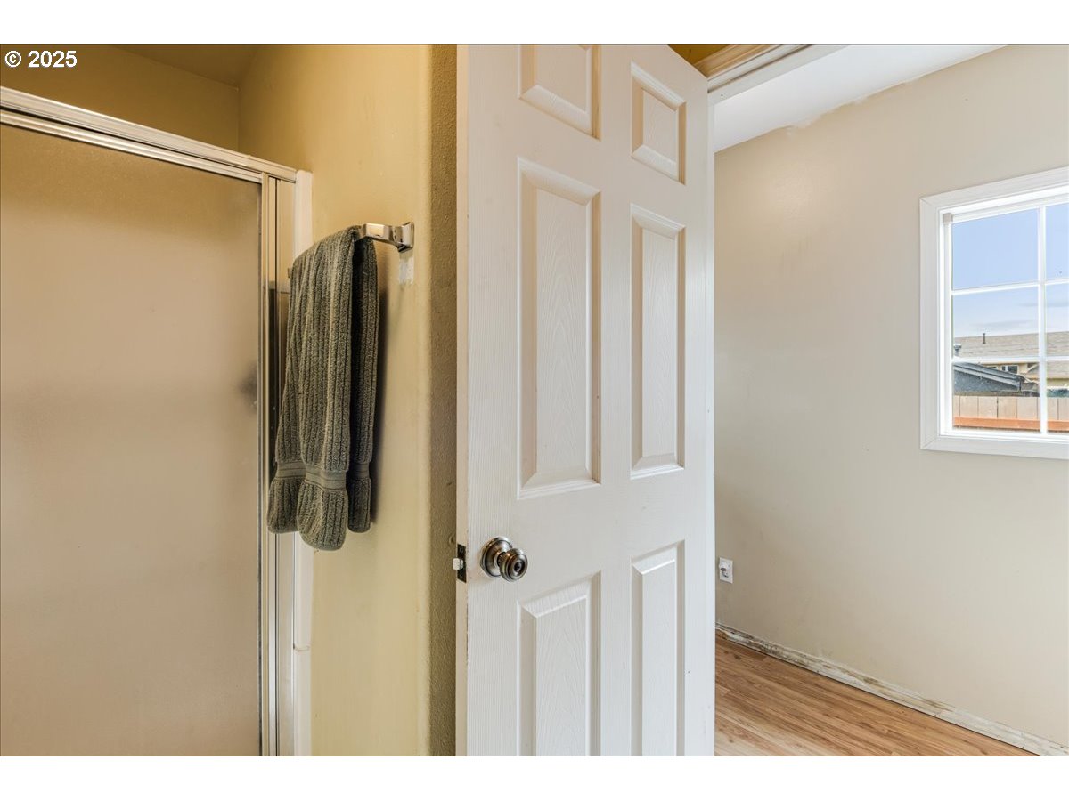 Molalla, Oregon 97038, United States, 3 Bedrooms Bedrooms, ,2 BathroomsBathrooms,Residential,Pending,133123