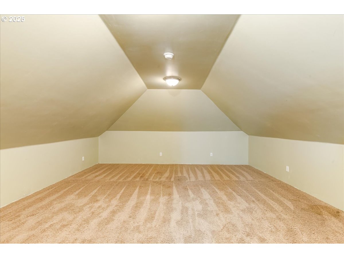 Molalla, Oregon 97038, United States, 3 Bedrooms Bedrooms, ,2 BathroomsBathrooms,Residential,Pending,133123