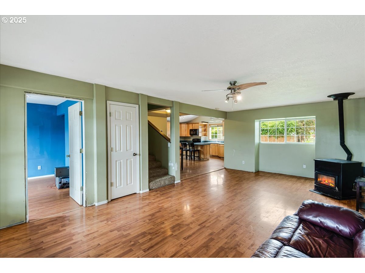 Molalla, Oregon 97038, United States, 3 Bedrooms Bedrooms, ,2 BathroomsBathrooms,Residential,Pending,133123