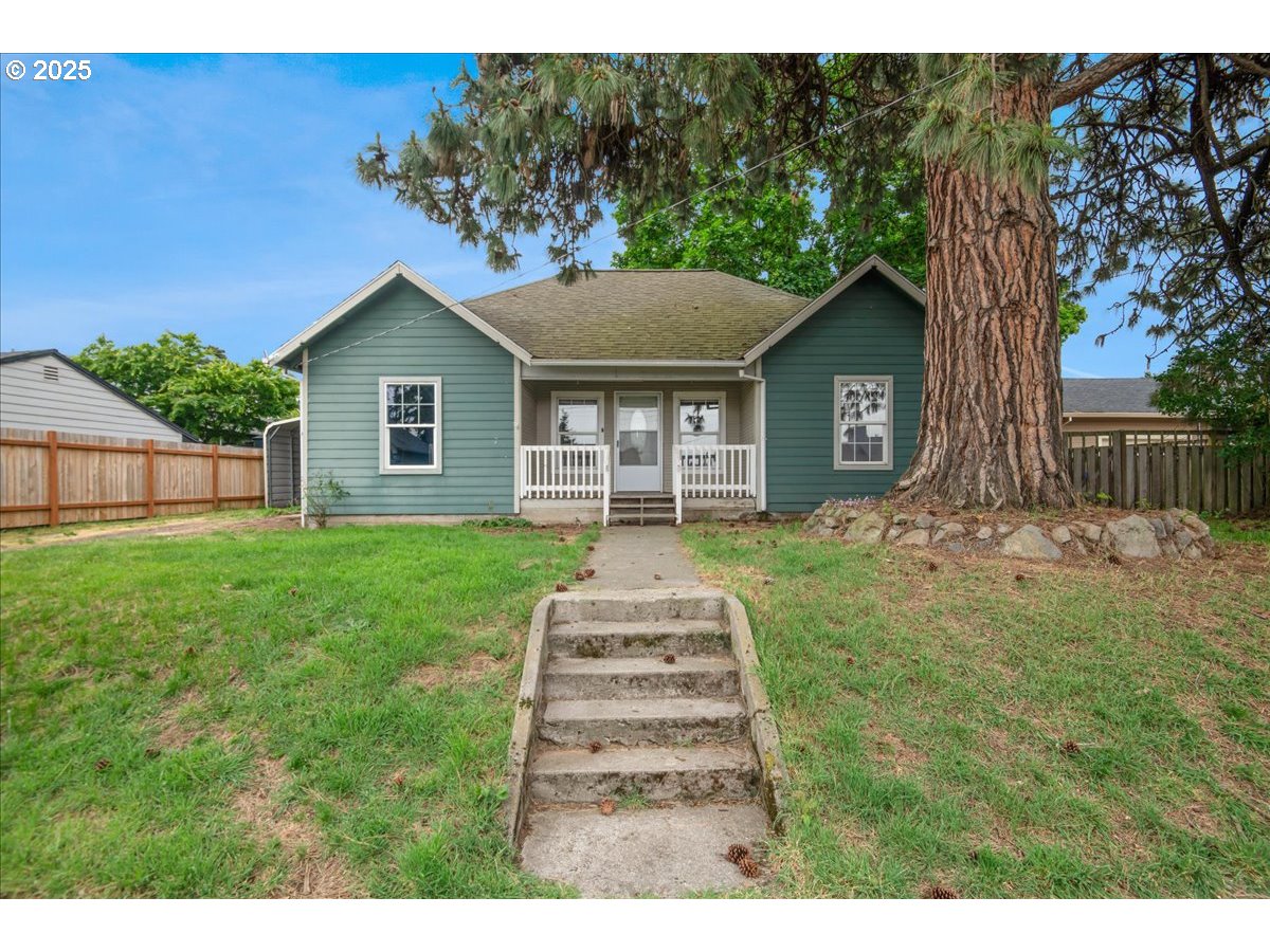 Molalla, Oregon 97038, United States, 3 Bedrooms Bedrooms, ,2 BathroomsBathrooms,Residential,Pending,133123