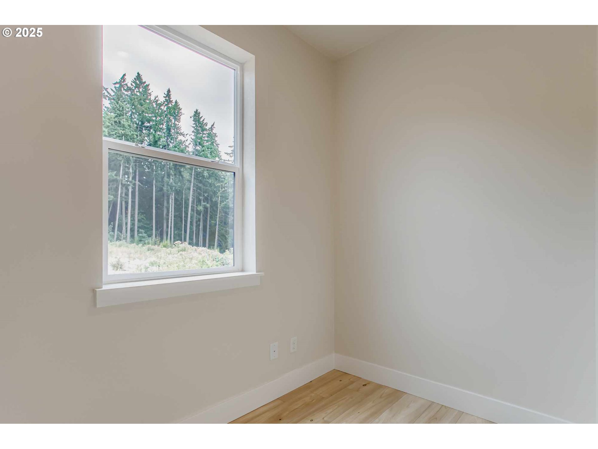 Beaverton, Oregon 97007, United States, 5 Bedrooms Bedrooms, ,4 BathroomsBathrooms,Residential,Active,140365