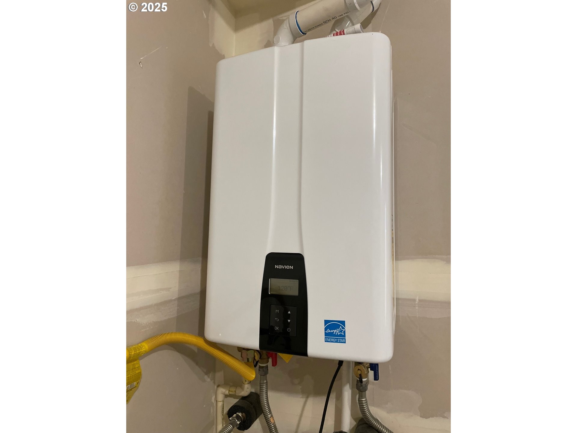 Beaverton, Oregon 97007, United States, 5 Bedrooms Bedrooms, ,4 BathroomsBathrooms,Residential,Active,140365