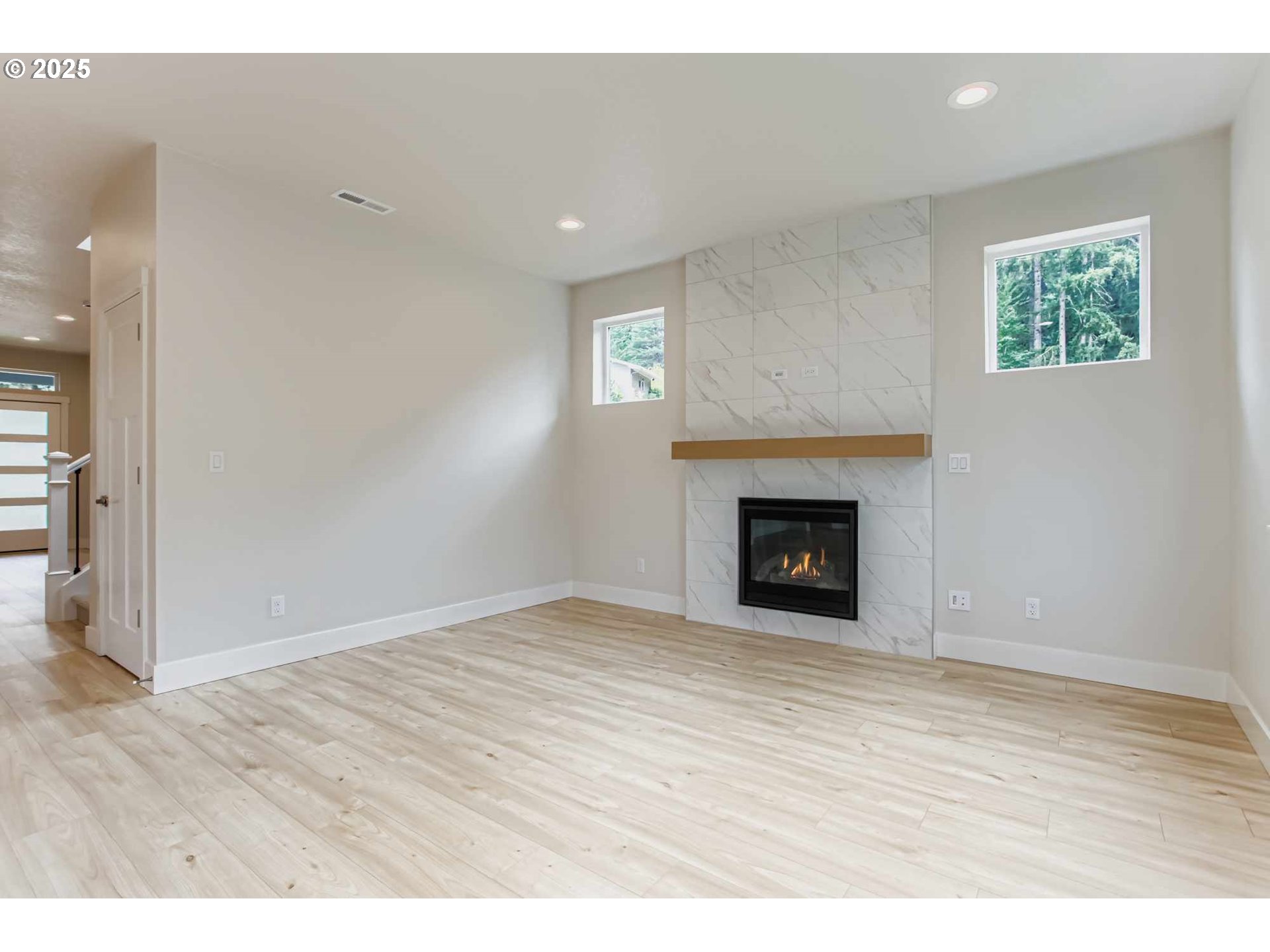 Beaverton, Oregon 97007, United States, 5 Bedrooms Bedrooms, ,4 BathroomsBathrooms,Residential,Active,140365