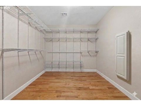Tiny photo for 733 Queens Ave, Creswell, OR 97426 (MLS # 689764025)