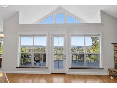 Tiny photo for 733 Queens Ave, Creswell, OR 97426 (MLS # 689764025)