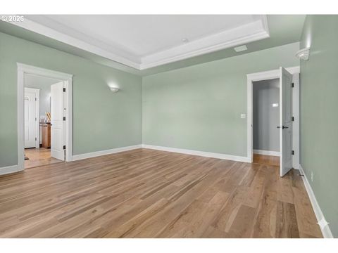 Tiny photo for 733 Queens Ave, Creswell, OR 97426 (MLS # 689764025)