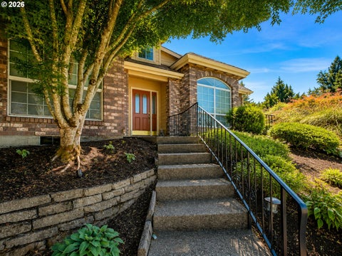 Photo of 1250 NW Meadows Dr, McMinnville, OR 97128 (MLS # 265046225)