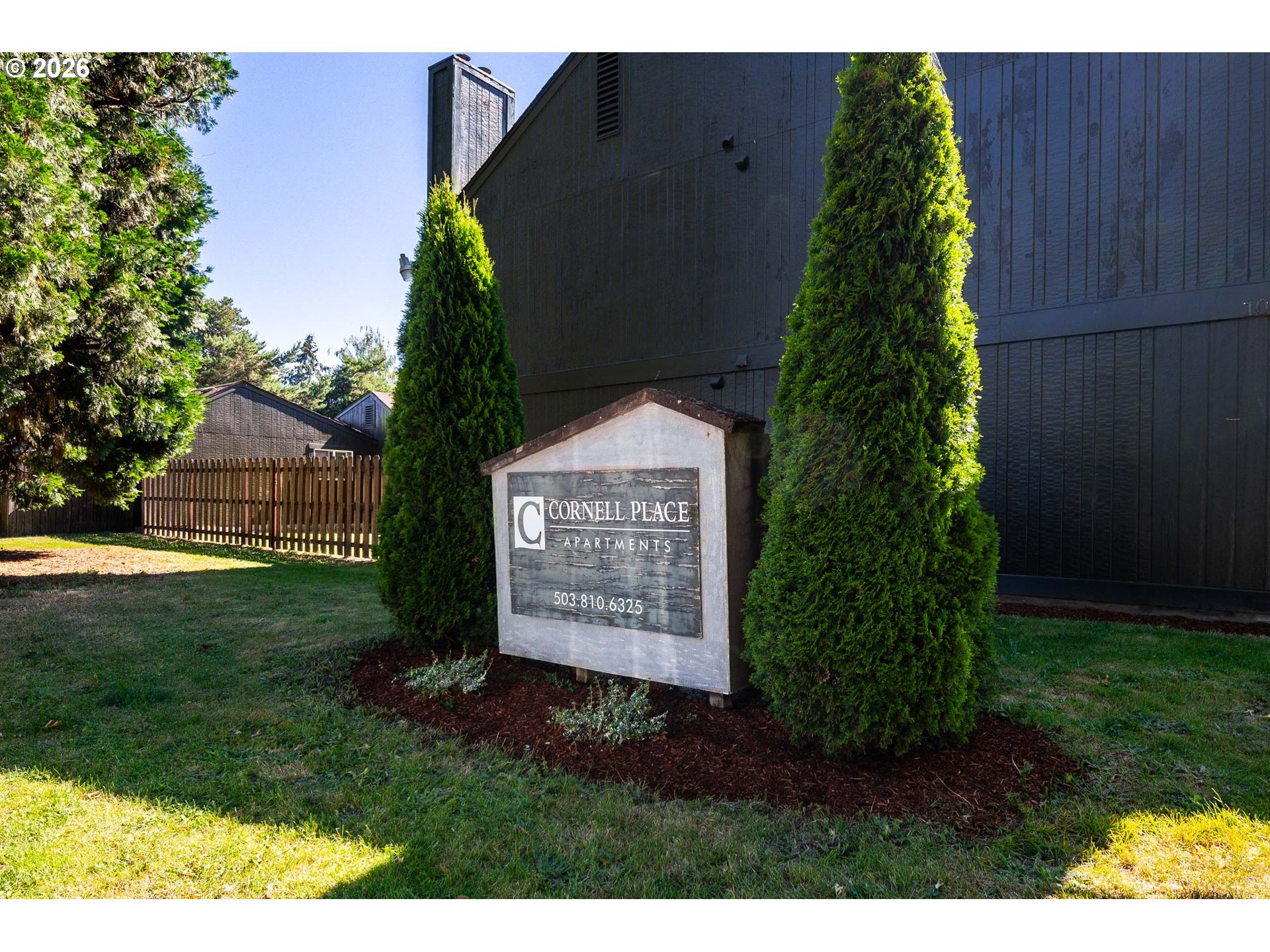 1046 NE 17TH AVE