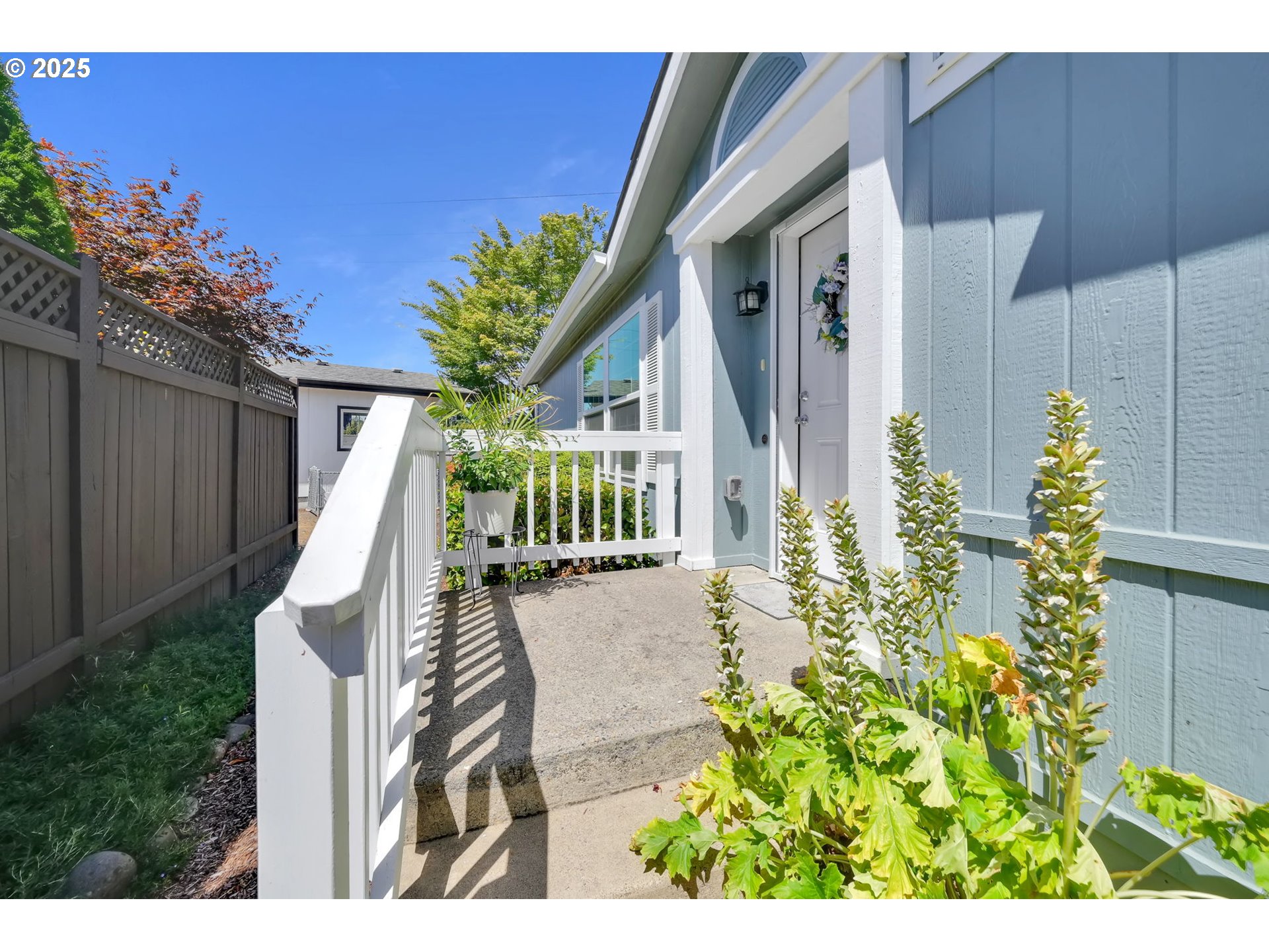 4055 ROYAL AVE 150