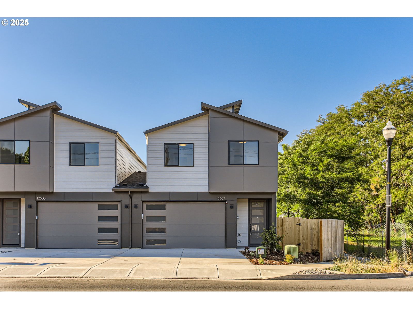 12607 NE 114TH ST
