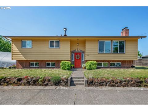 3511 NE HOLMAN ST Portland OR 97211