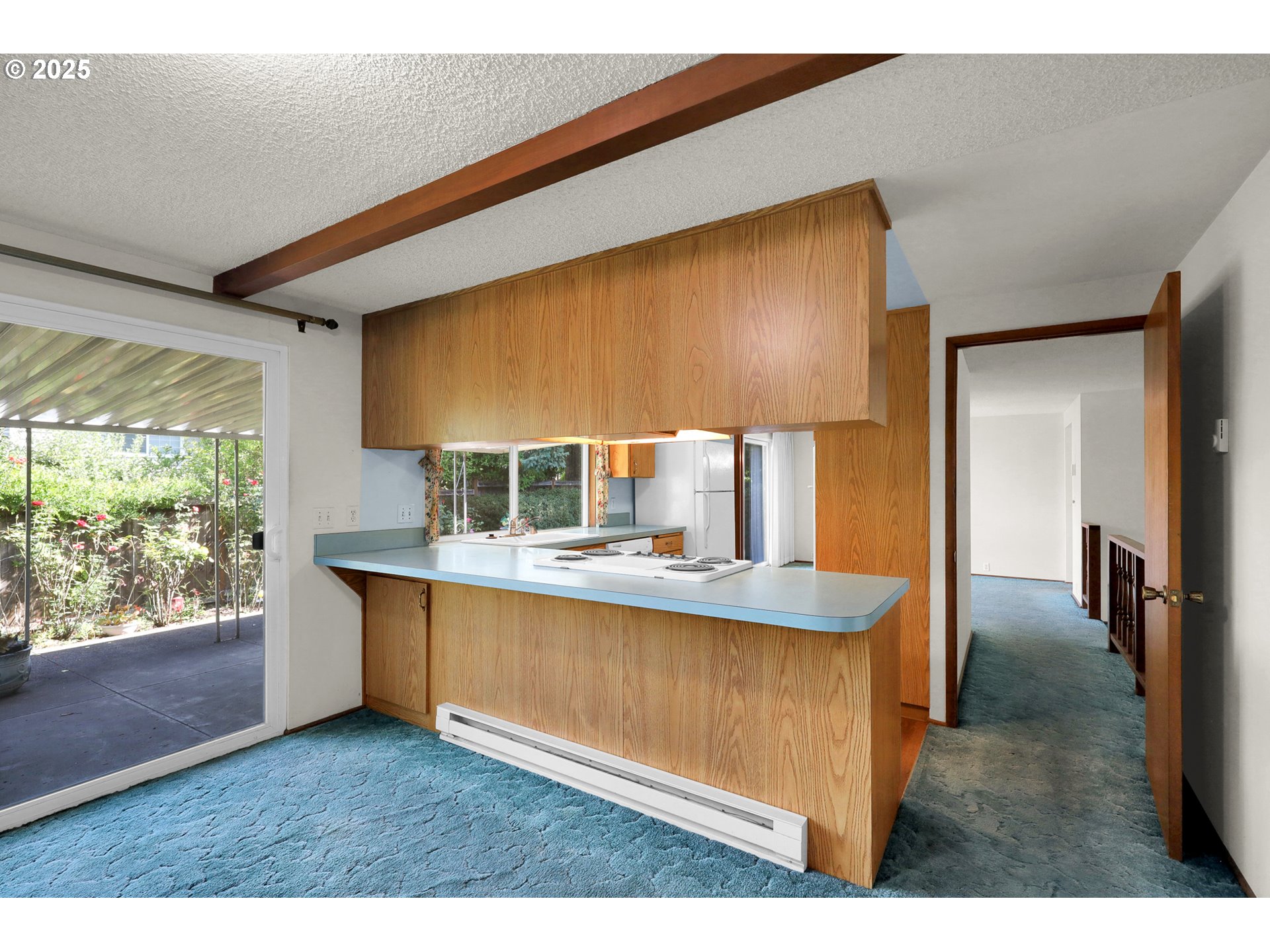 Eugene, Oregon 97405, United States, 3 Bedrooms Bedrooms, ,2 BathroomsBathrooms,Residential,Active,216488