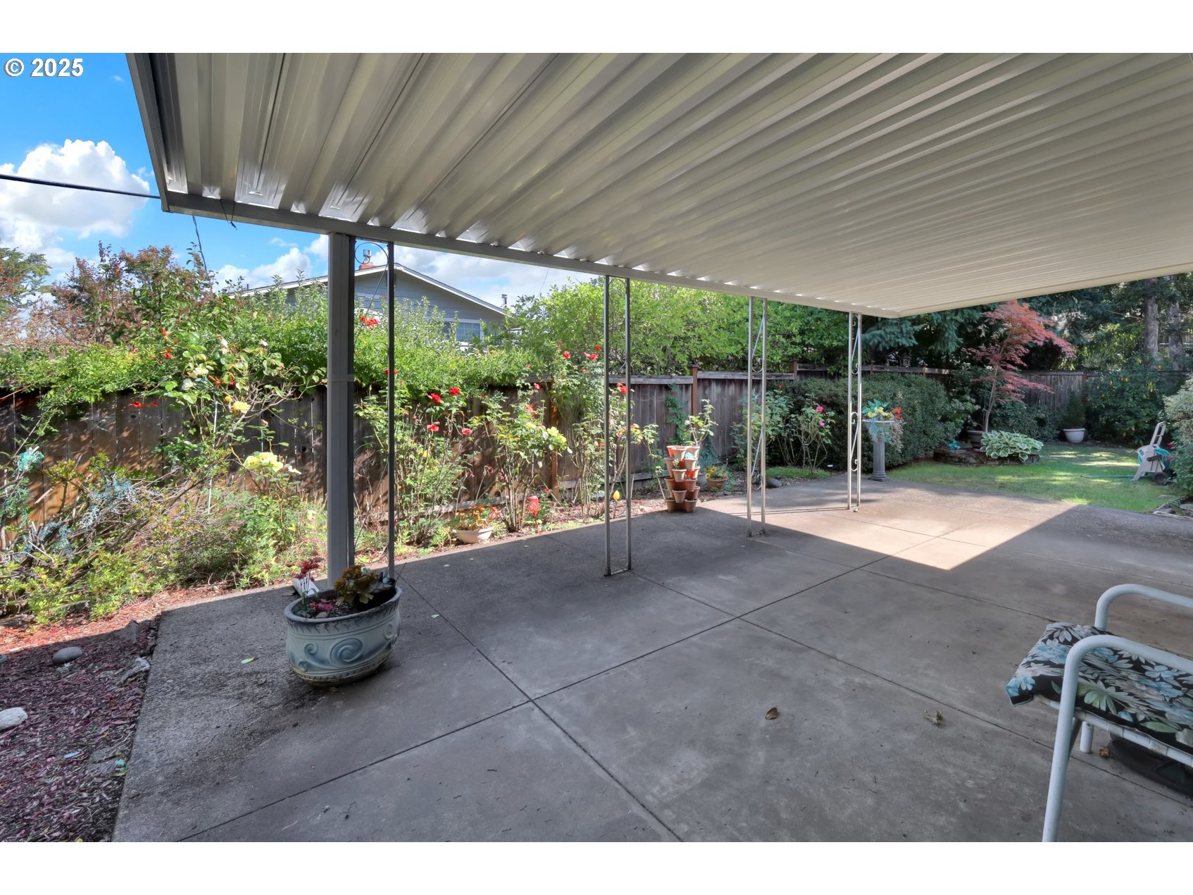 Eugene, Oregon 97405, United States, 3 Bedrooms Bedrooms, ,2 BathroomsBathrooms,Residential,Active,216488