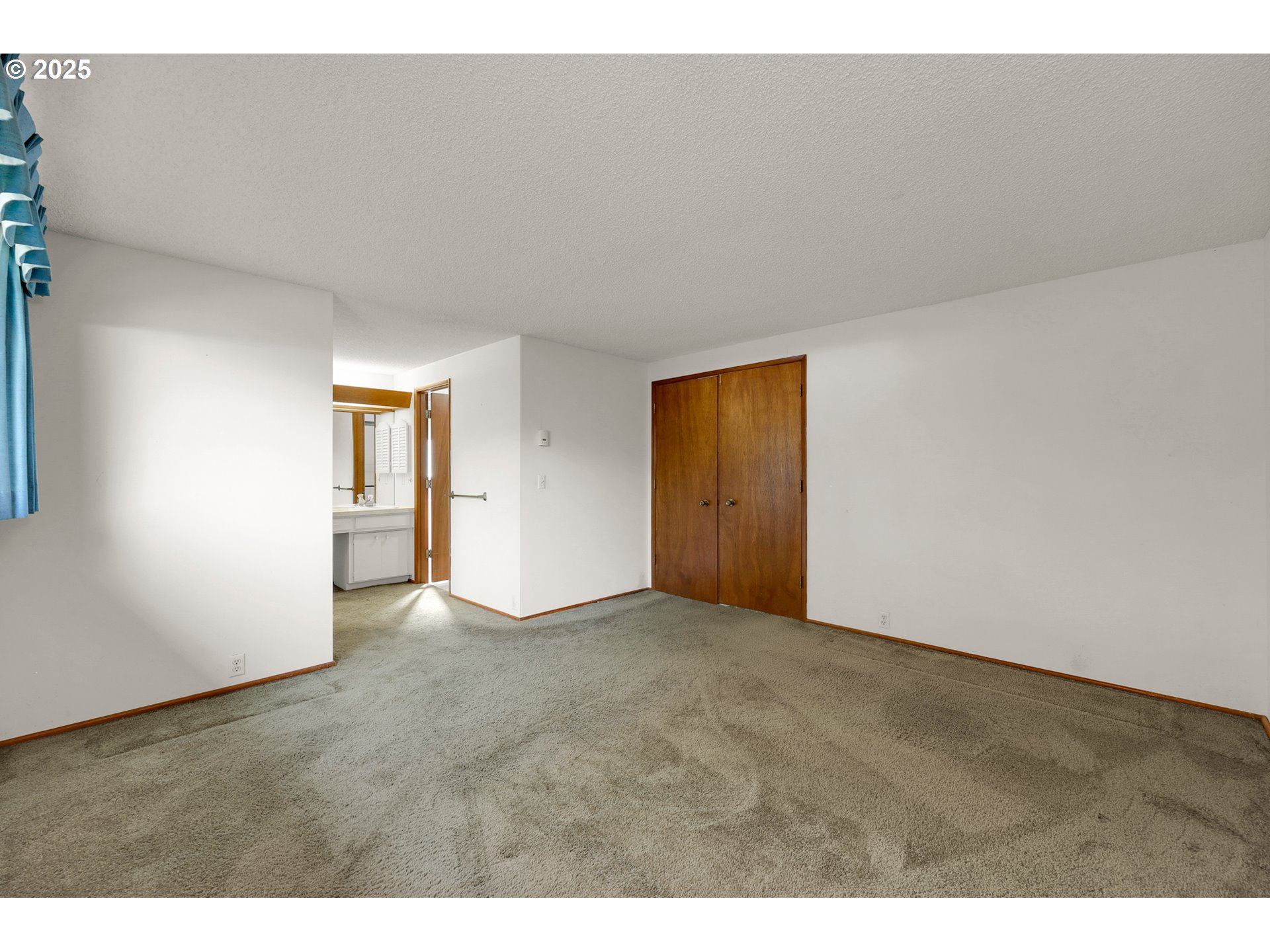 Eugene, Oregon 97405, United States, 3 Bedrooms Bedrooms, ,2 BathroomsBathrooms,Residential,Active,216488