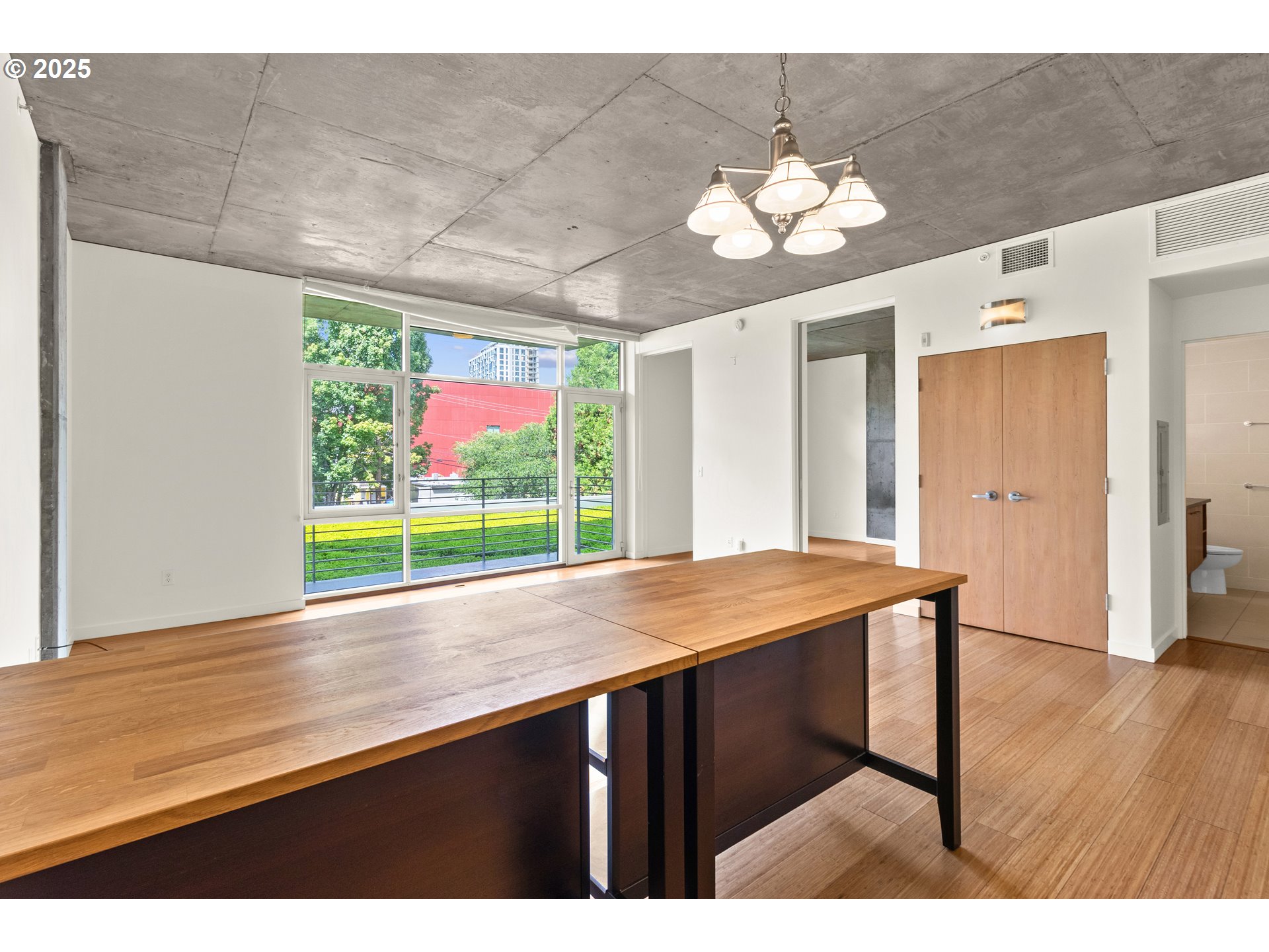 1234 SW 18TH AVE 203