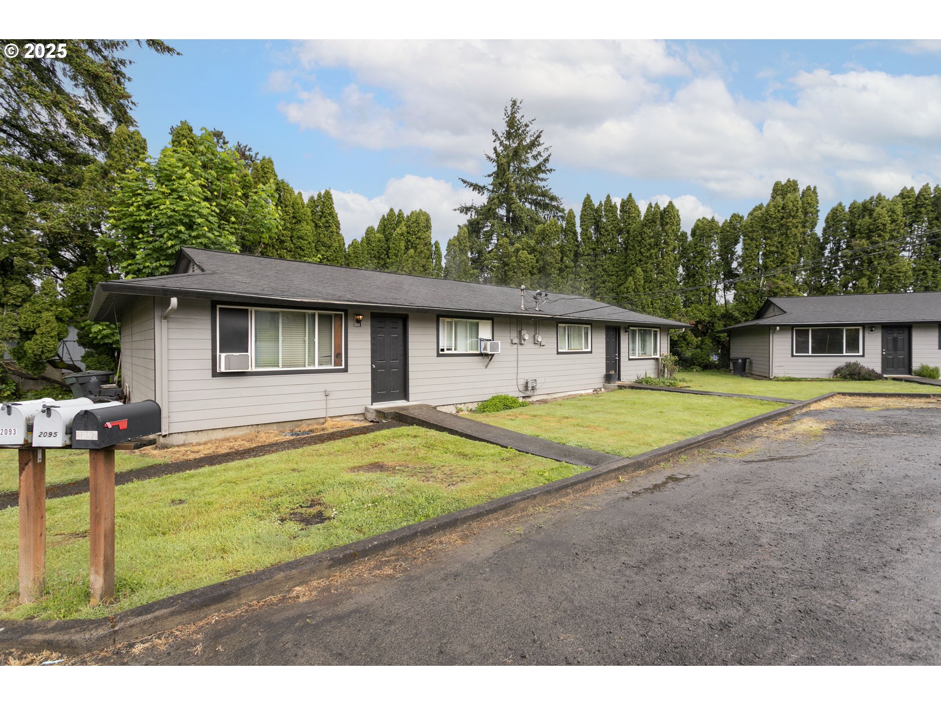 2097 LEWIS RIVER RD