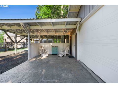 A home in Bandon