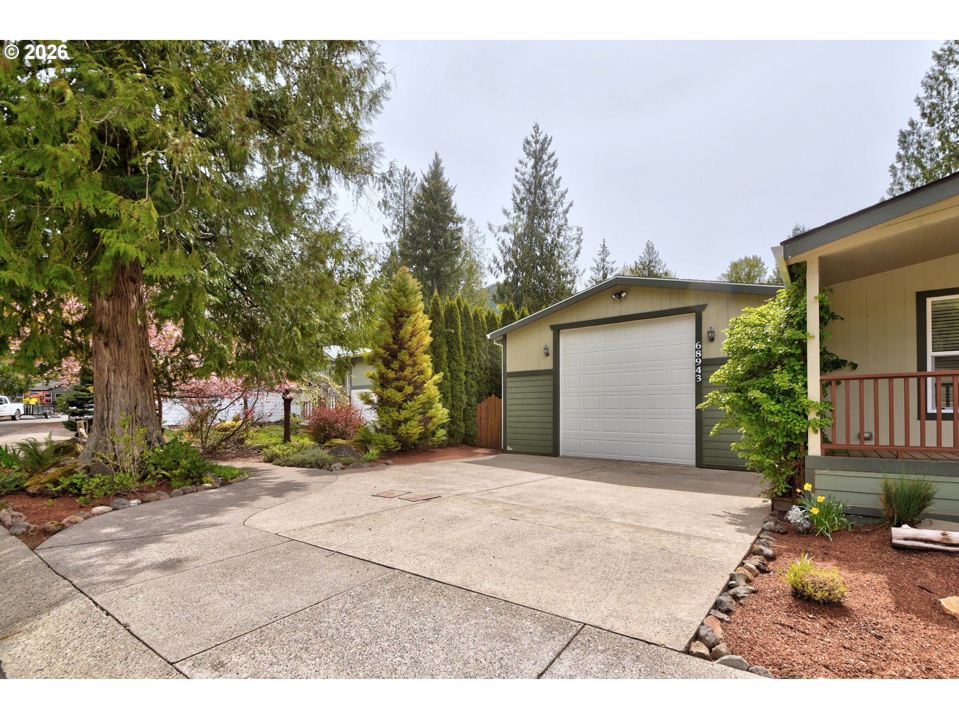 68943 E CEDAR HILL LOOP